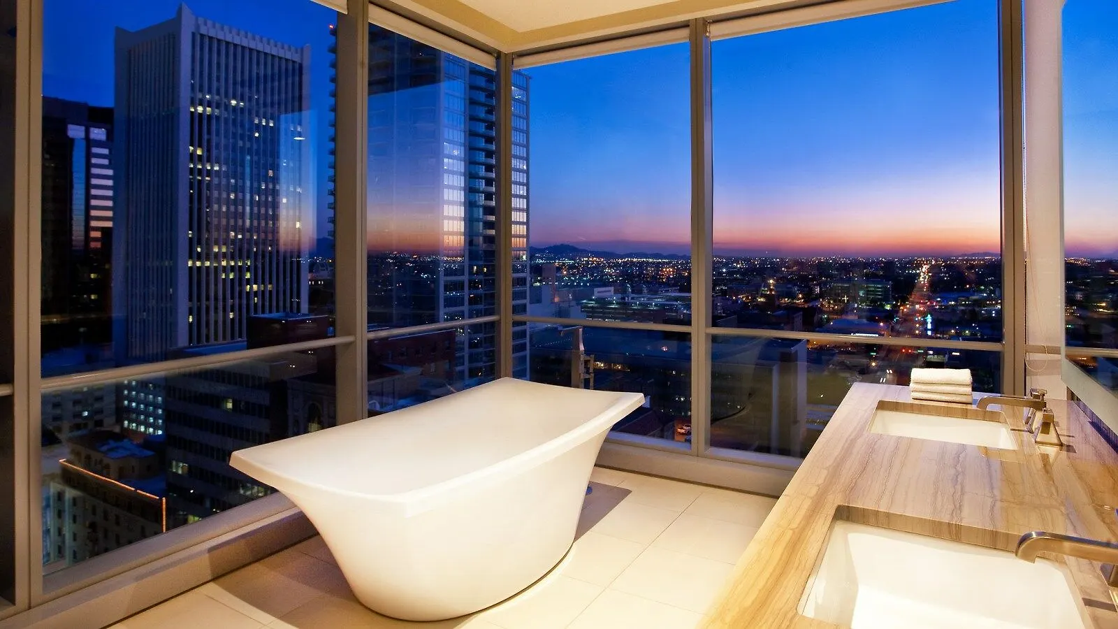 The Westin Phoenix Downtown