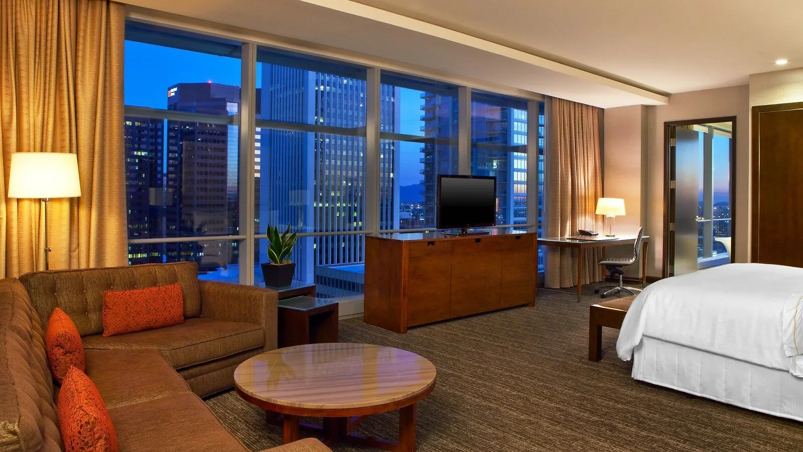 The Westin Phoenix Downtown
